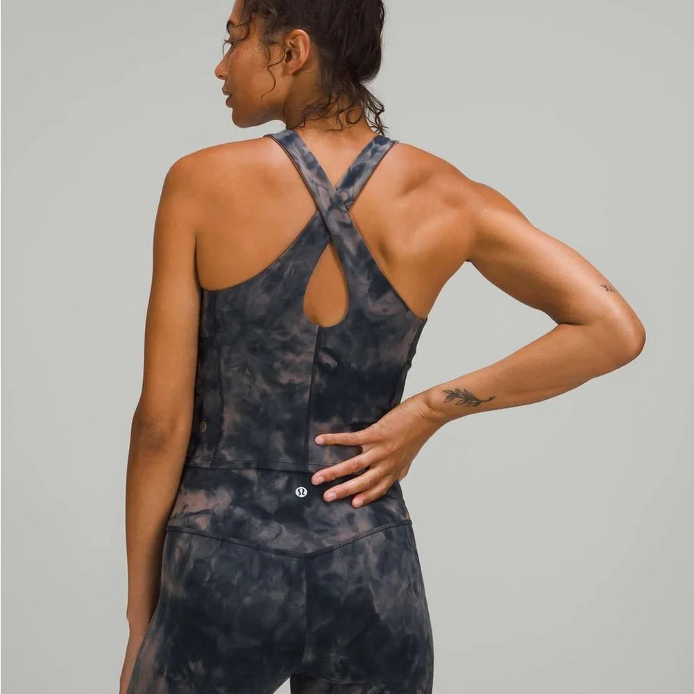 99 ๐๐ค Lululemon Key to Balance Tank - Diamond Dye Lunar Rock True Navy - Picture 12 of 12